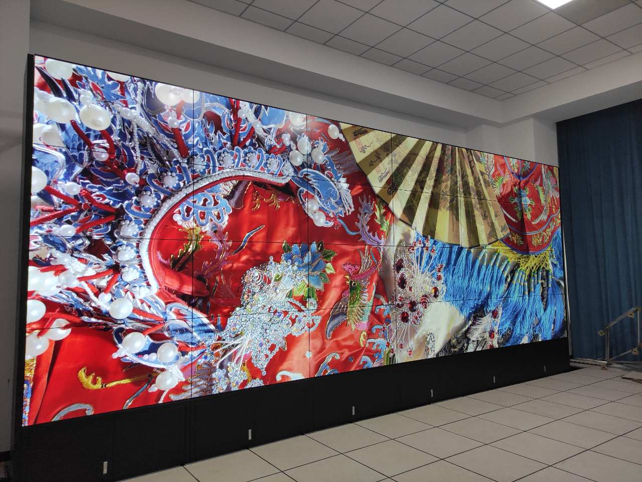 福建55寸188bet金宝搏亚洲下载最佳选择
食品展示交易中心55寸1.7MM 4X6机柜支架安装项目图片展示2 福建55寸188bet金宝搏亚洲下载最佳选择
食品展示交易中心55寸1.7MM 4X6机柜支架安装项目图片展示2