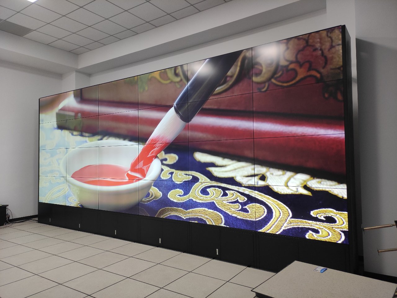 福建55寸188bet金宝搏亚洲下载最佳选择
食品展示交易中心55寸1.7MM 4X6机柜支架安装项目图片展示4 福建55寸188bet金宝搏亚洲下载最佳选择
食品展示交易中心55寸1.7MM 4X6机柜支架安装项目图片展示4