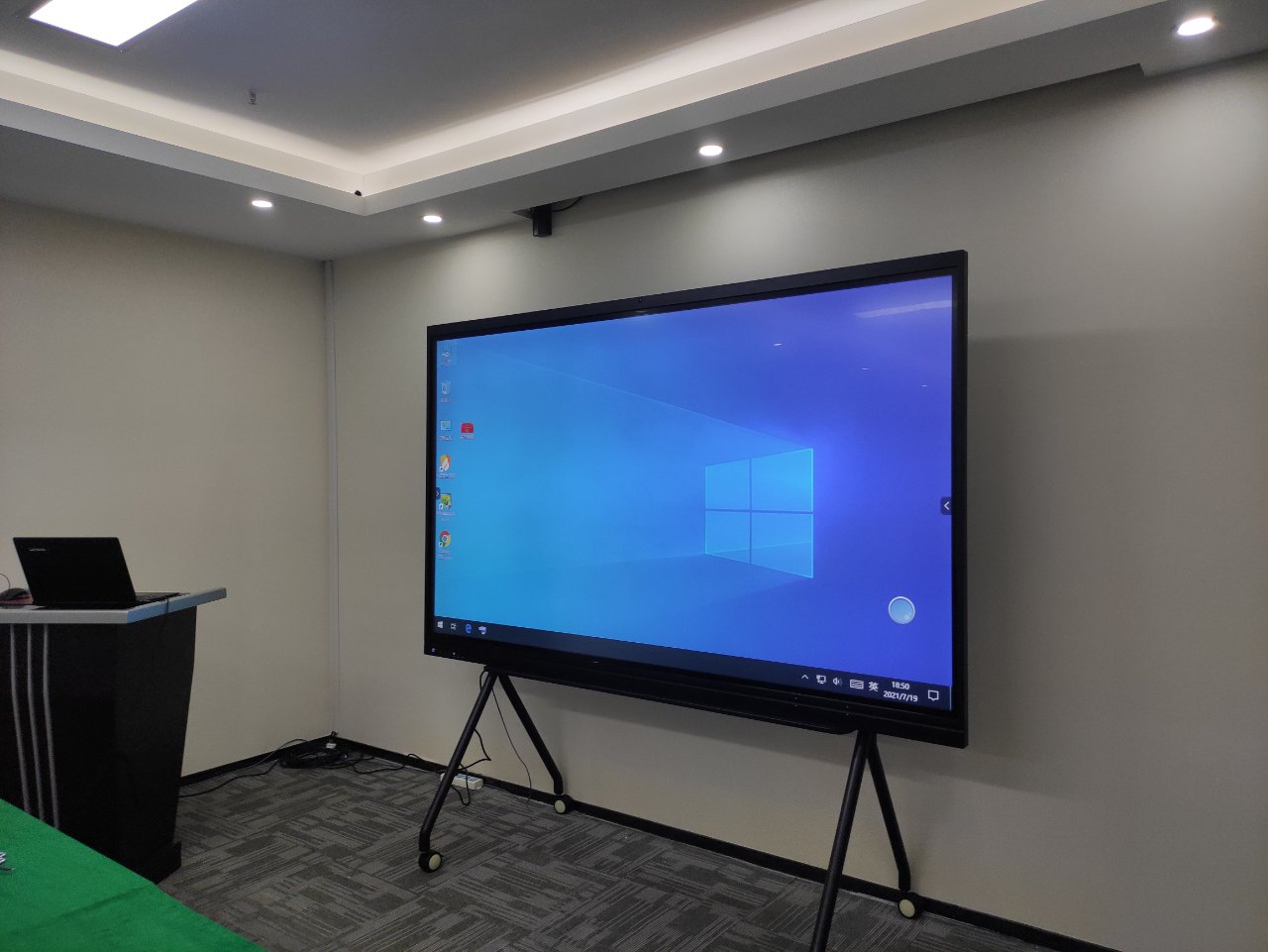 深圳98寸会议一体机案例图片 深圳98寸会议一体机案例图片