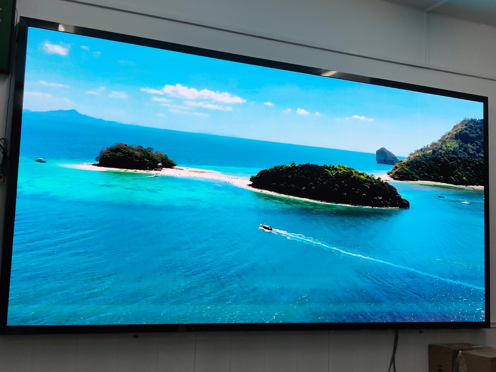 广州黄埔P1.86全彩屏案例图 广州黄埔P1.86全彩屏案例图