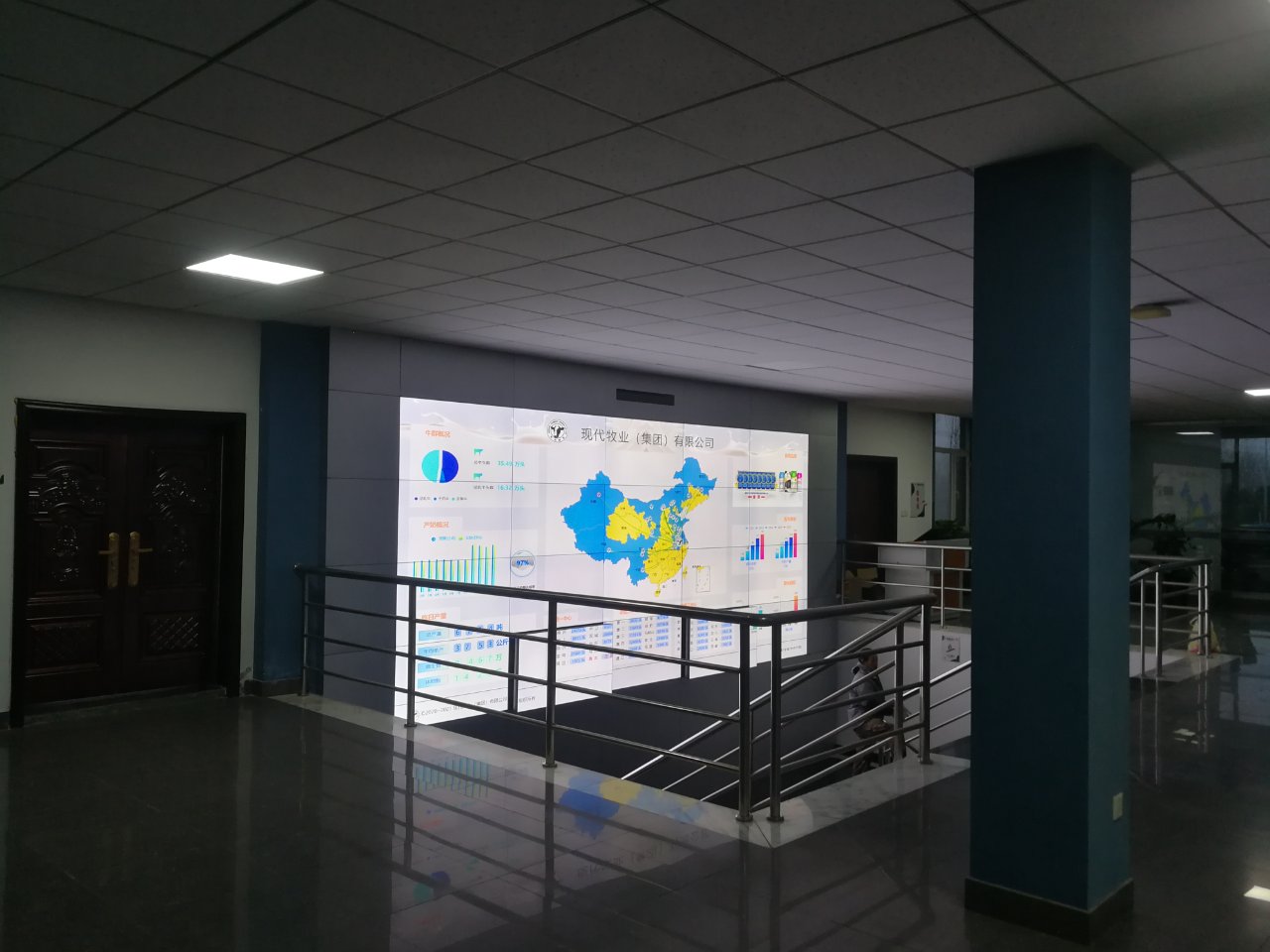 合肥某牧业单位55寸0.88mm4X5188bet金宝搏亚洲下载最佳选择
合肥某牧业单位55寸0.88mm4X5188bet金宝搏亚洲下载最佳选择