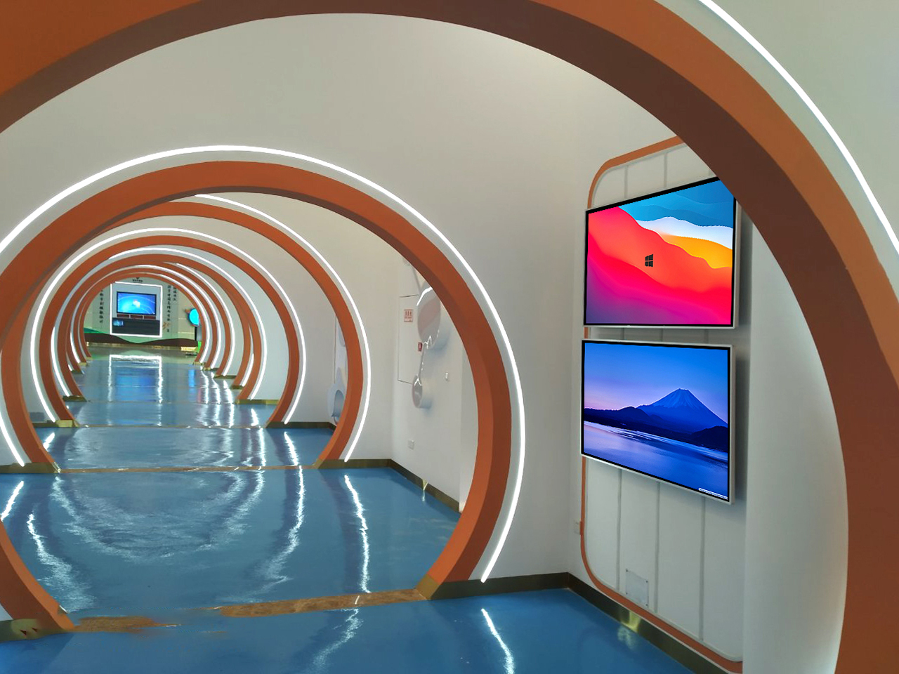 壁挂触摸一体机 壁挂触摸一体机