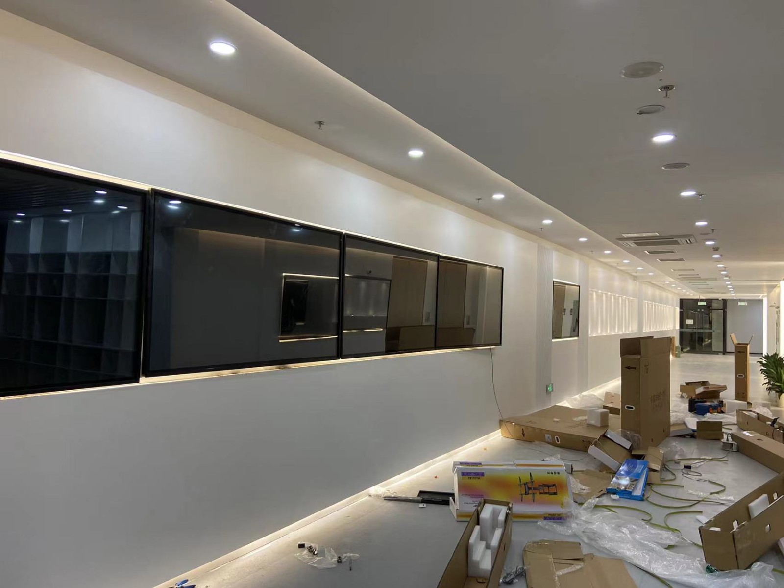 75寸触摸一体机安装 75寸触摸一体机安装