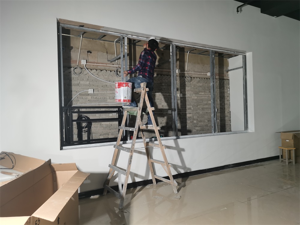 贵州省黔东南州雷山县羊排村村委LG 55寸3.5mm3X4液压支架安装 贵州省黔东南州雷山县羊排村村委LG 55寸3.5mm3X4液压支架安装