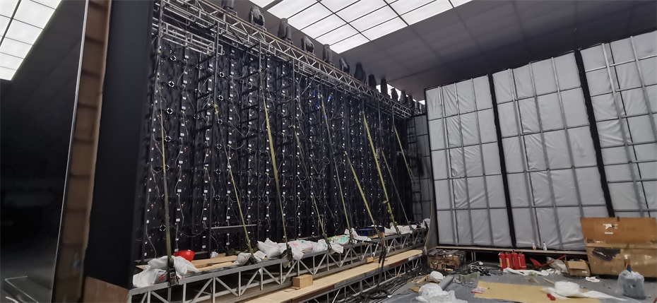 广汽集团科技展示数字展厅LED显示屏背面 广汽集团科技展示数字展厅LED显示屏背面