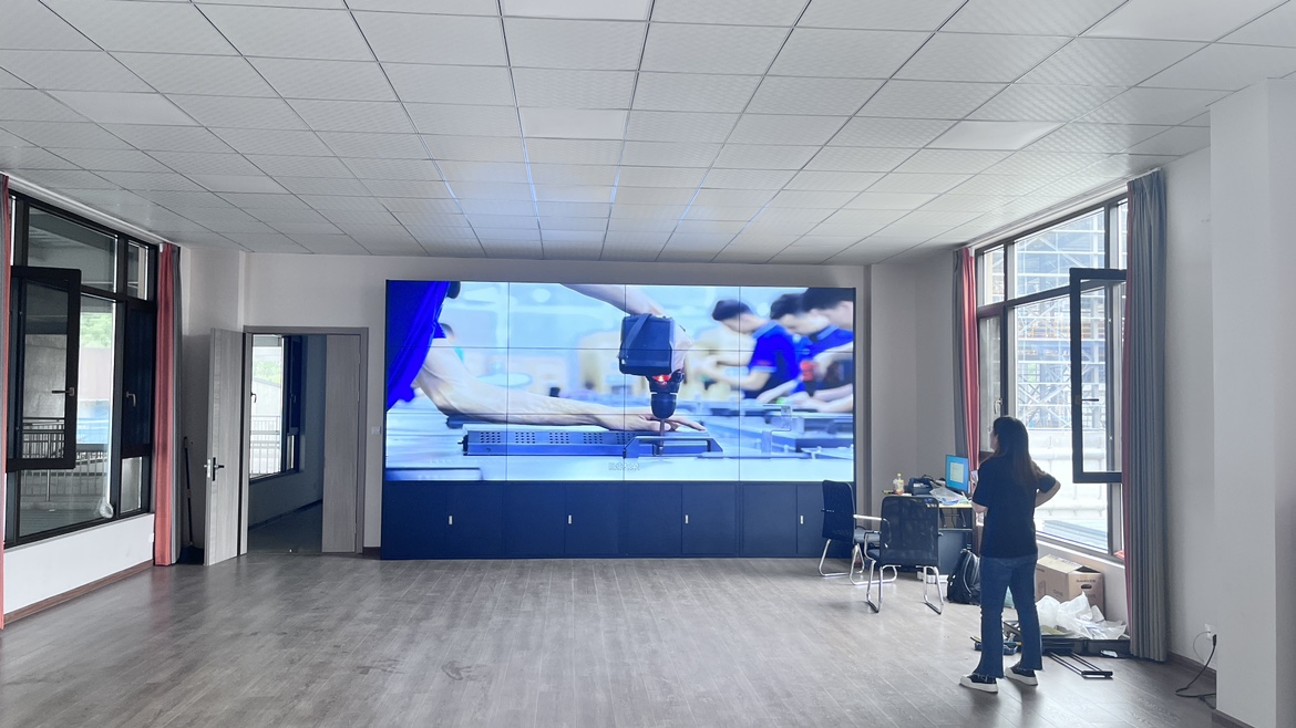 浙江建材公司落地机柜安装188bet金宝搏亚洲下载最佳选择
浙江建材公司落地机柜安装188bet金宝搏亚洲下载最佳选择