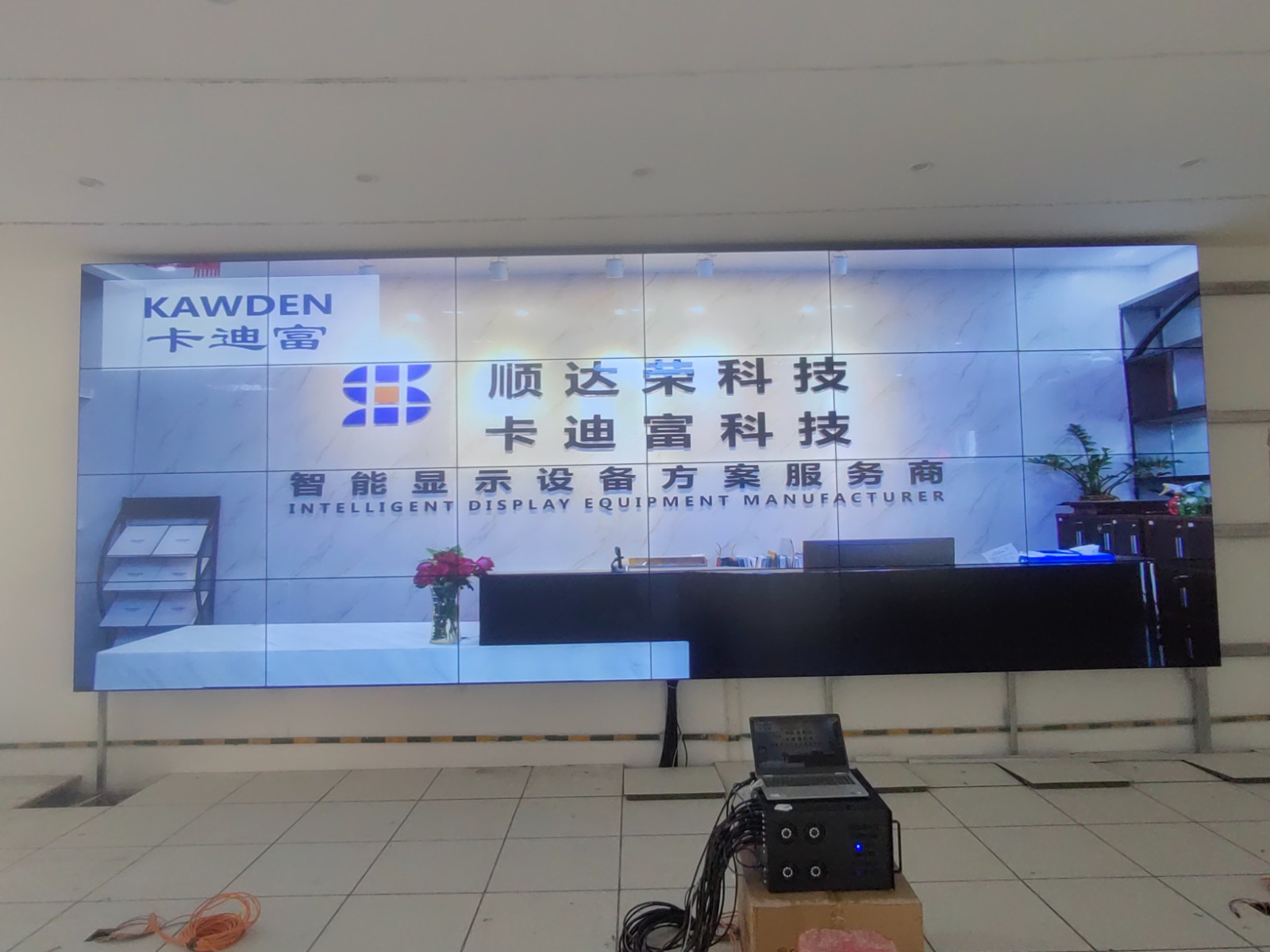 24块液晶屏拼接成一个大屏 24块液晶屏拼接成一个大屏