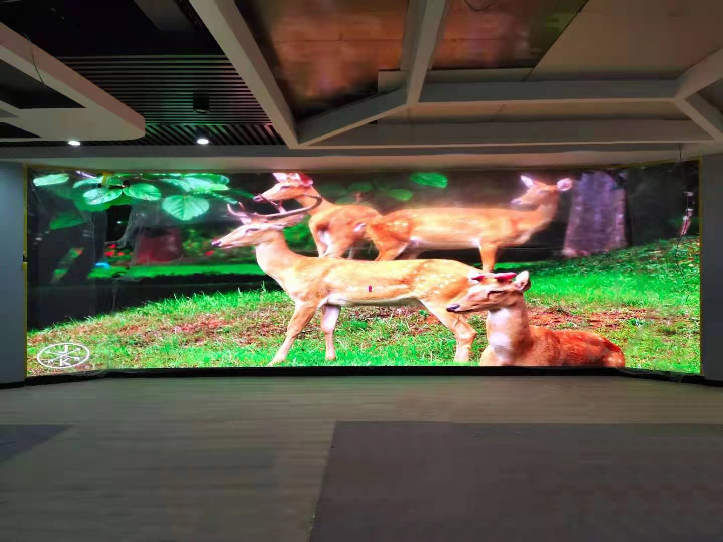 室内p2.5LED全彩显示屏 室内p2.5LED全彩显示屏