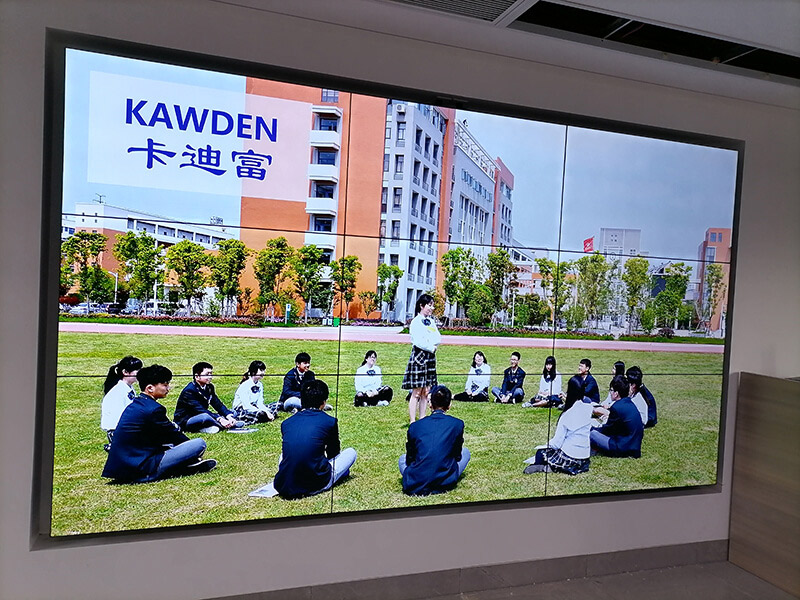 55寸188bet金宝搏亚洲下载最佳选择
走进武汉市第一中学