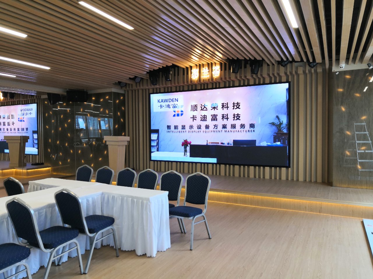 深圳南山形体室内P2.5LED显示屏展示图片 深圳南山形体室内P2.5LED显示屏展示图片