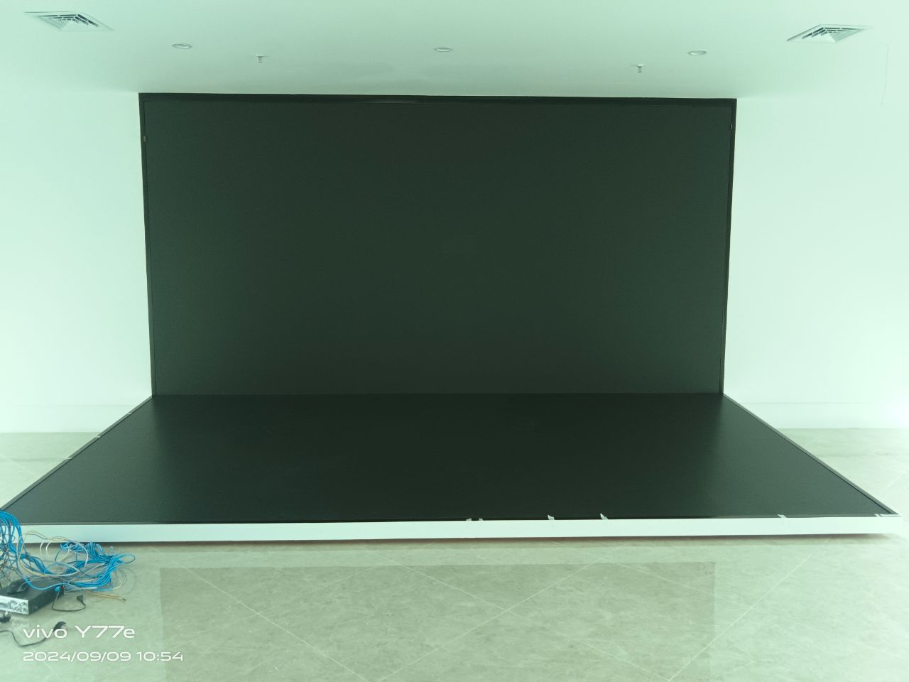 广西南宁市某公司项目 P1.86(5.12X2.56米)led显示屏安装完成 广西南宁市某公司项目 P1.86(5.12X2.56米)led显示屏安装完成