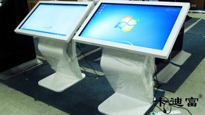 深圳司法局65寸触摸一体机案例图