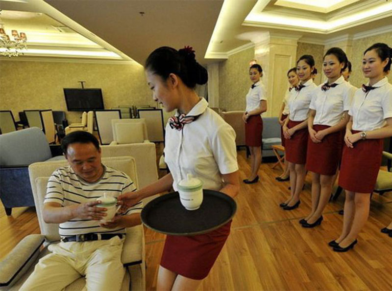 高铁vip候车室场景图