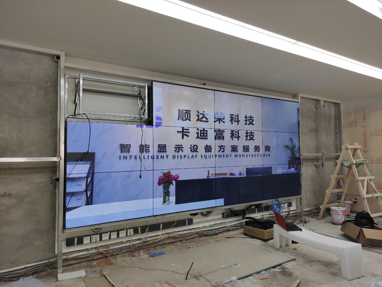 辽宁55寸188bet金宝搏亚洲下载最佳选择1.7mm拼缝4X3排列安装案例图片2