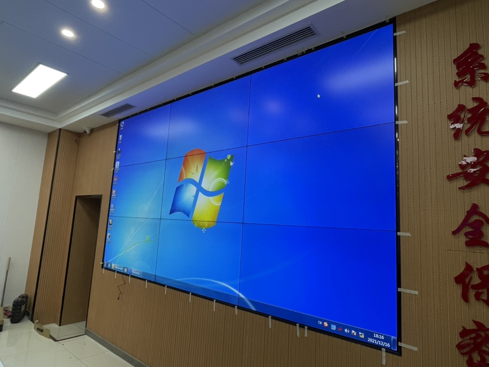 河南新乡部队55寸0.88mm3X3188bet金宝搏亚洲下载最佳选择数据大屏