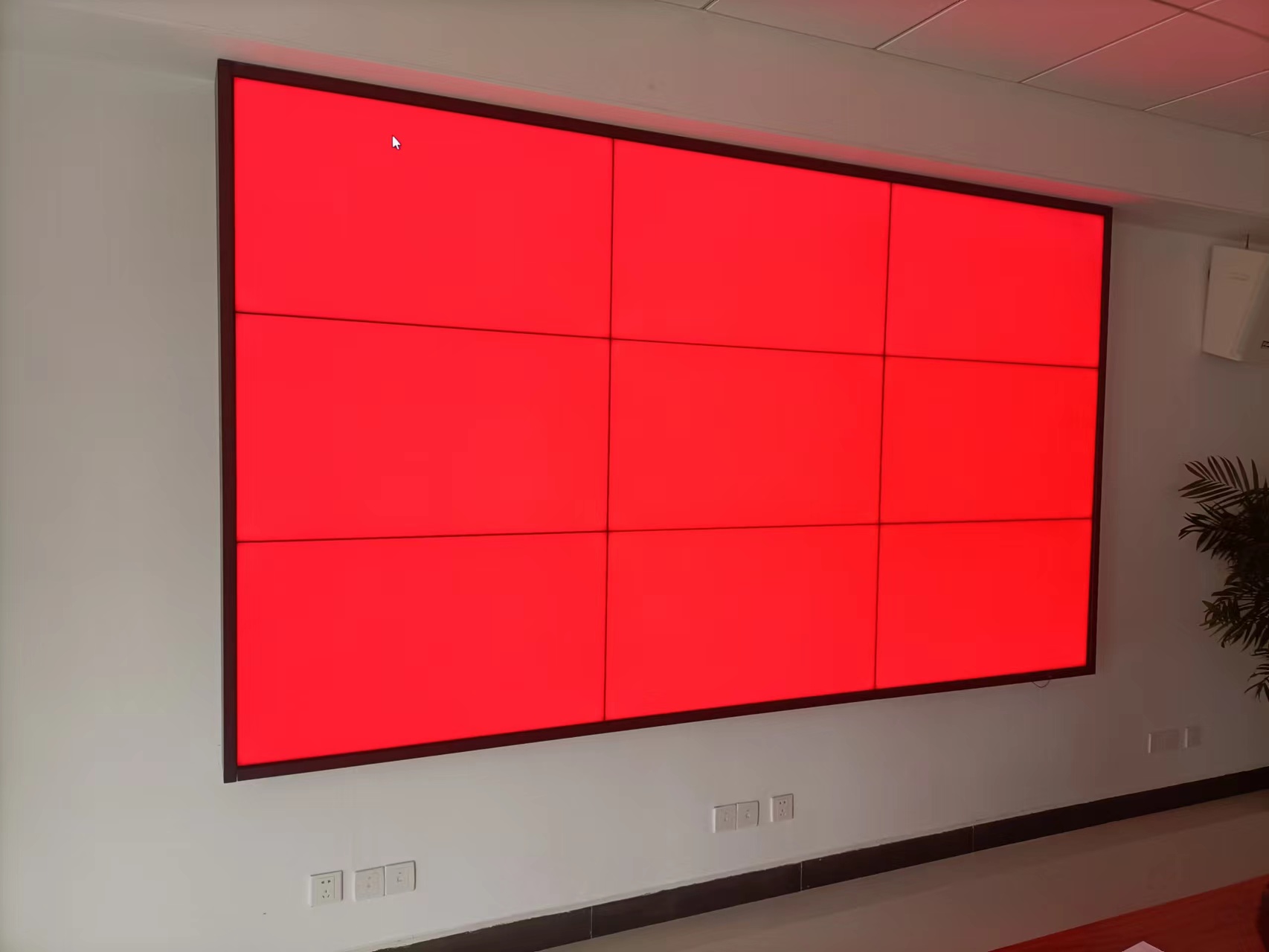 46寸3X3 0.88MM无缝拼接屏