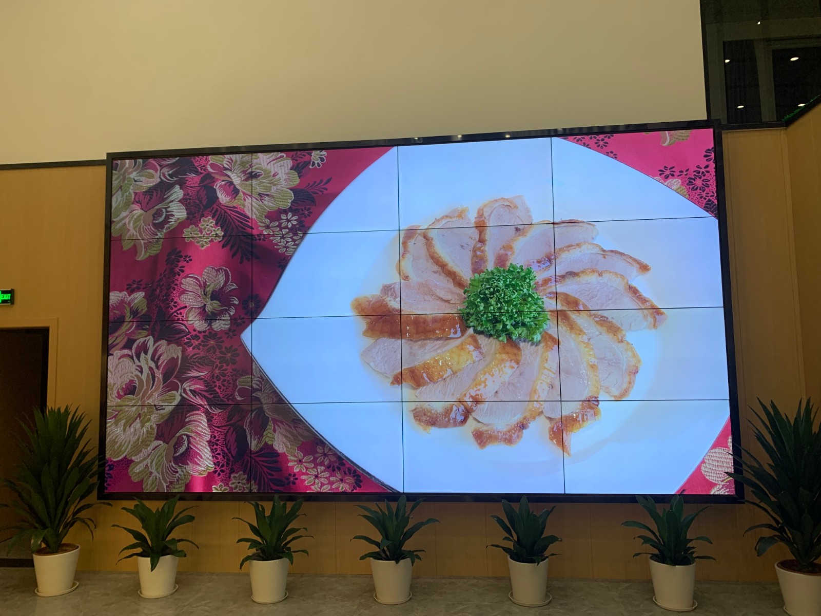 宁波LG55寸3.5MM4X4188bet金宝搏亚洲下载最佳选择展示大屏