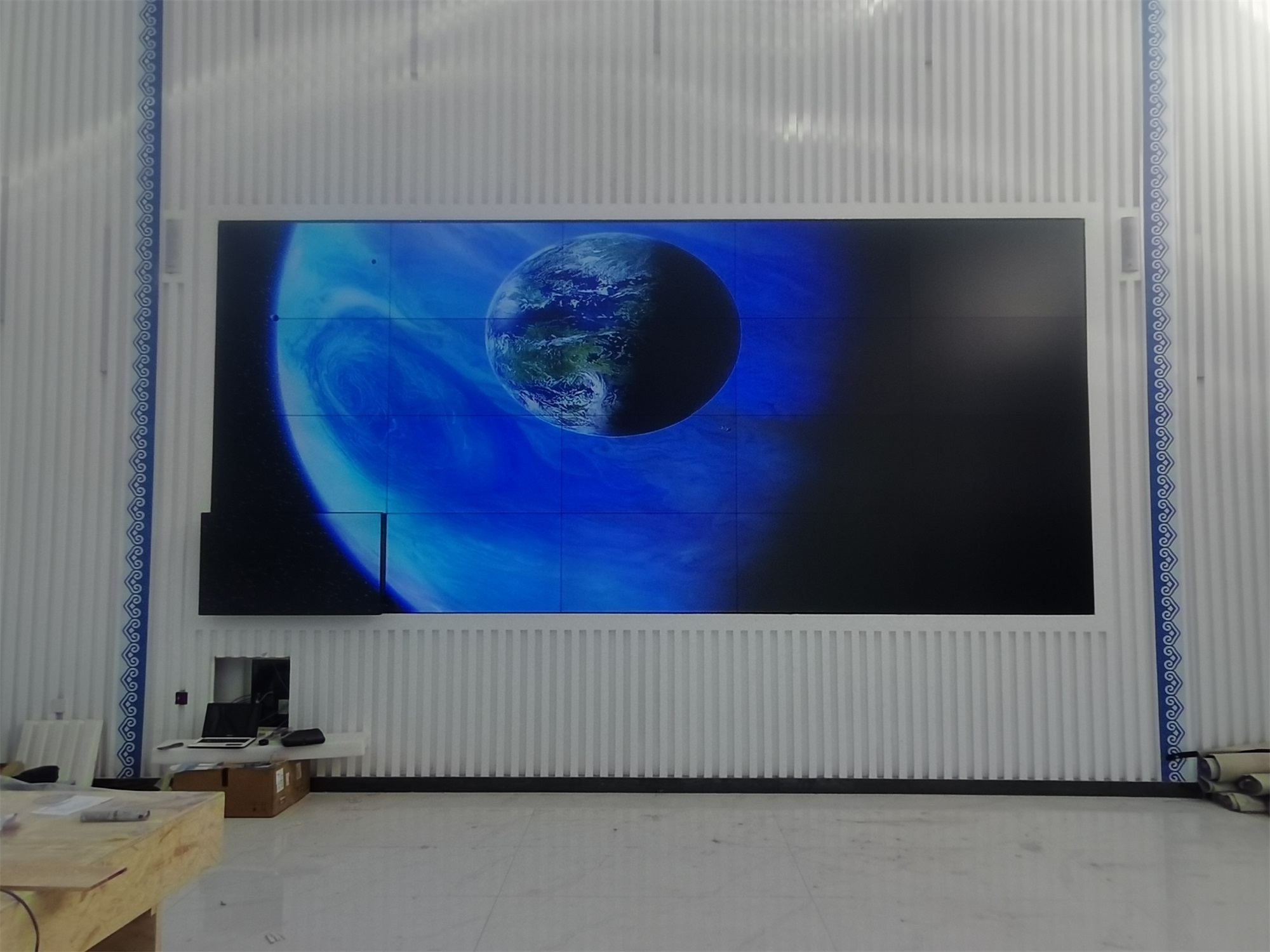 蒙牛牧场展厅55寸0.88mm4X5188bet金宝搏亚洲下载最佳选择展示案例图片