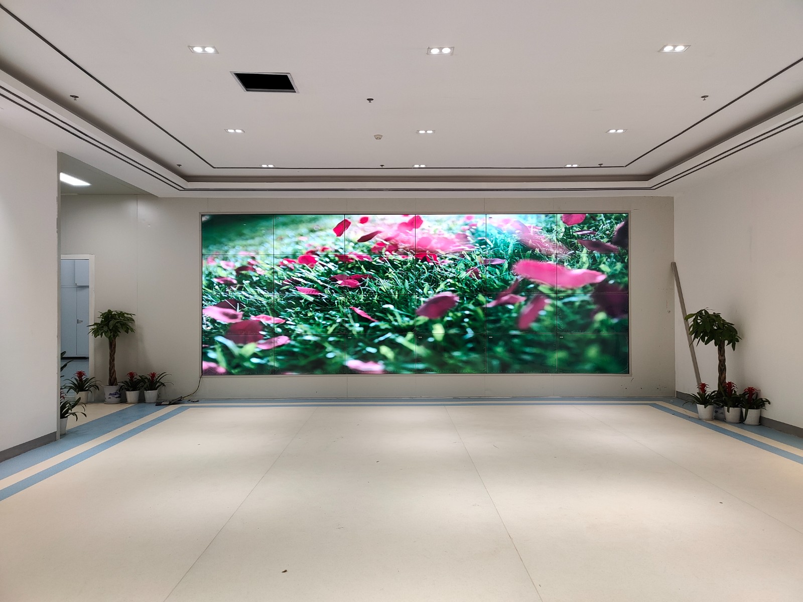 淮安48块55寸3.5mm188bet金宝搏亚洲下载最佳选择案例图片