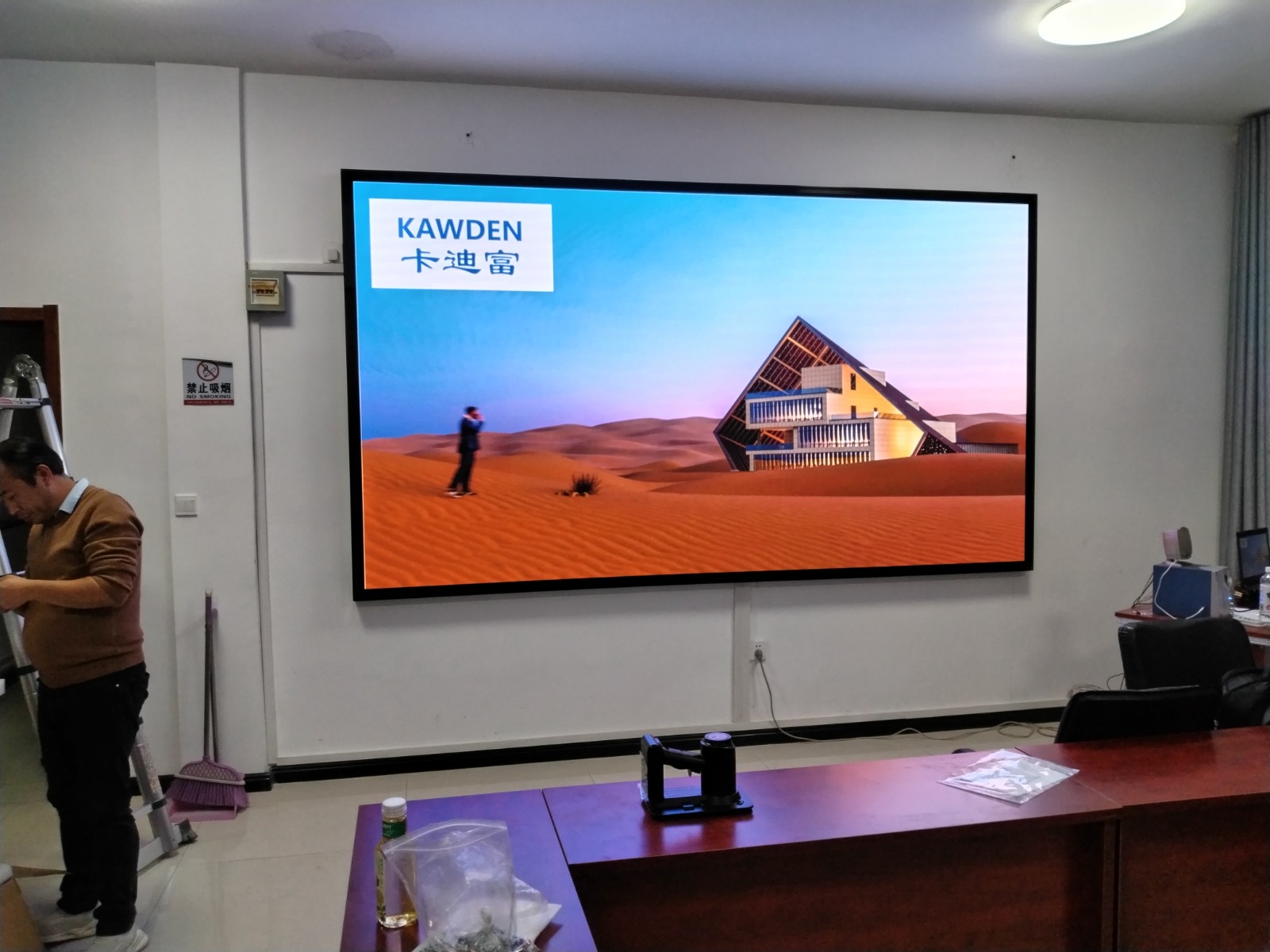 宁夏石嘴山某企业展示项目P1.53led显示屏高亮高清