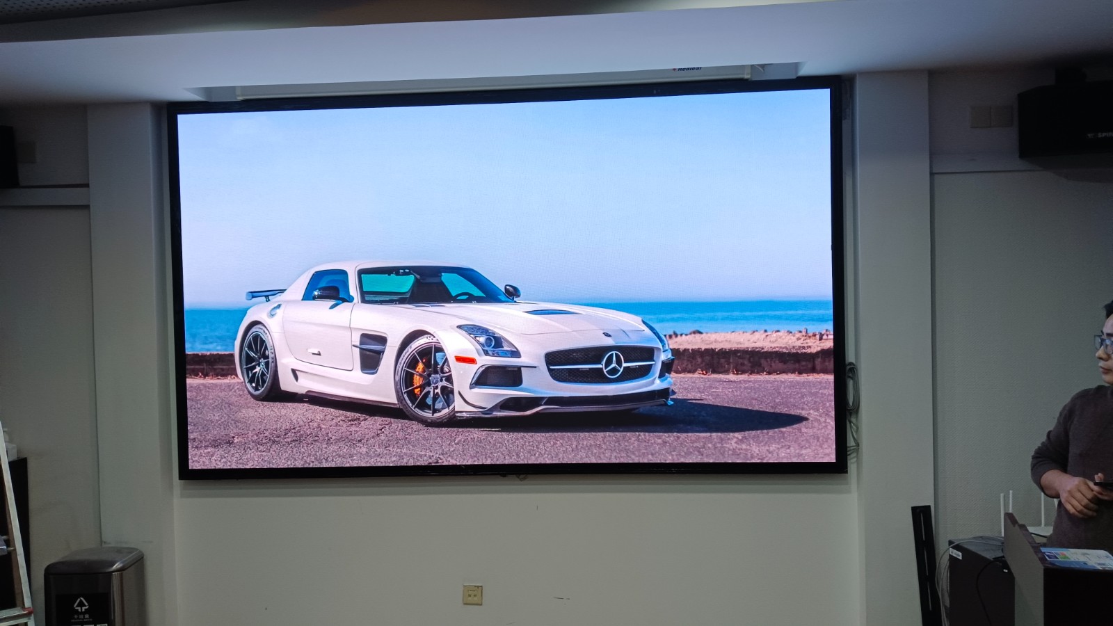 同济大学P1.53 LED显示屏（方案尺寸为2.88x1.76米）