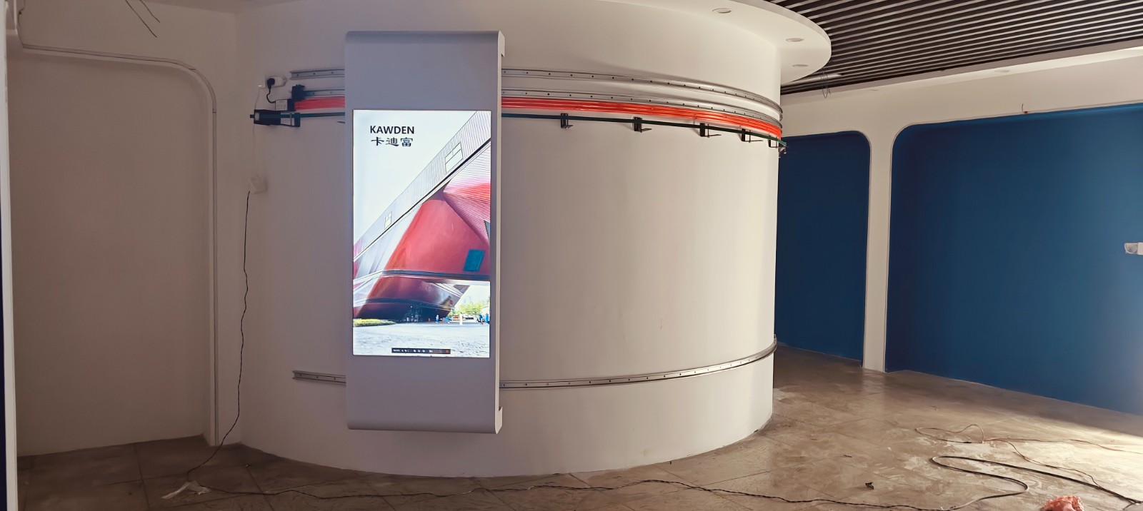 6.825米圆弧形滑轨屏