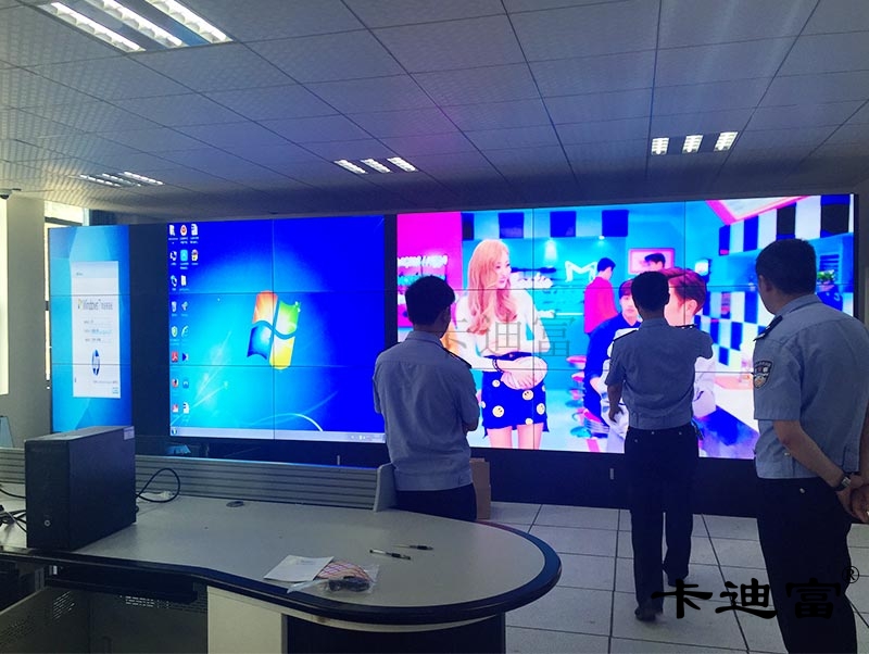 高速公路液晶拼接墙监控案例图