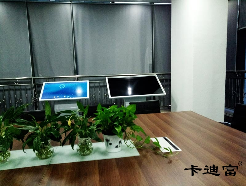 给想买42寸液晶广告机客户的一些忠告