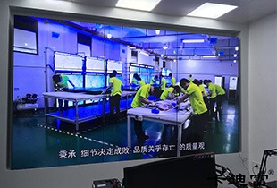 无缝188bet金宝搏亚洲下载最佳选择
大屏多少光的?多少钱一平方?