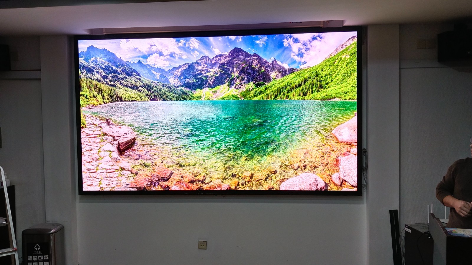 上海同济大学P1.53 LED188金宝搏网页登录注册图片