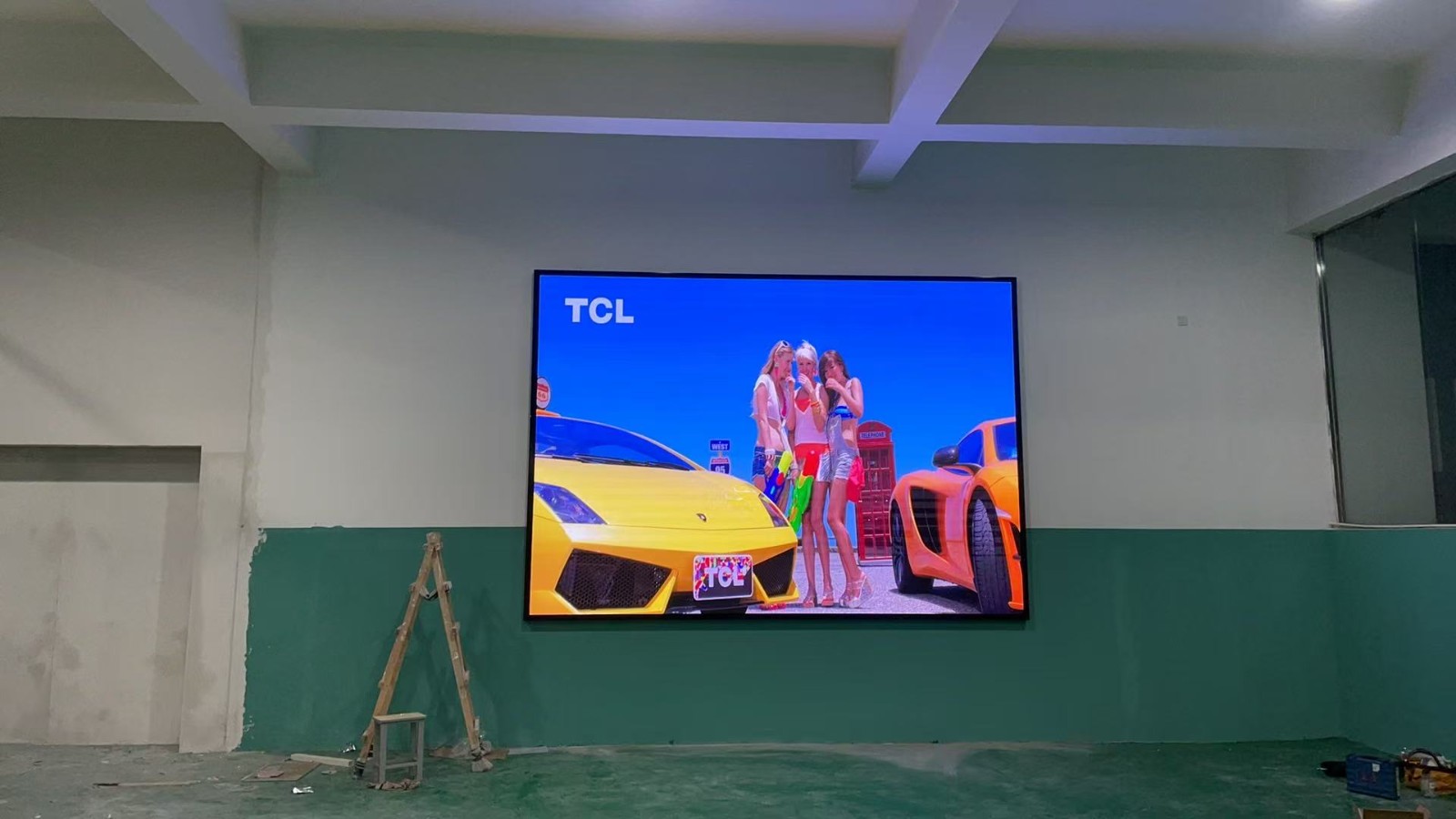 学院P2.0室内GOB LED显示屏应用