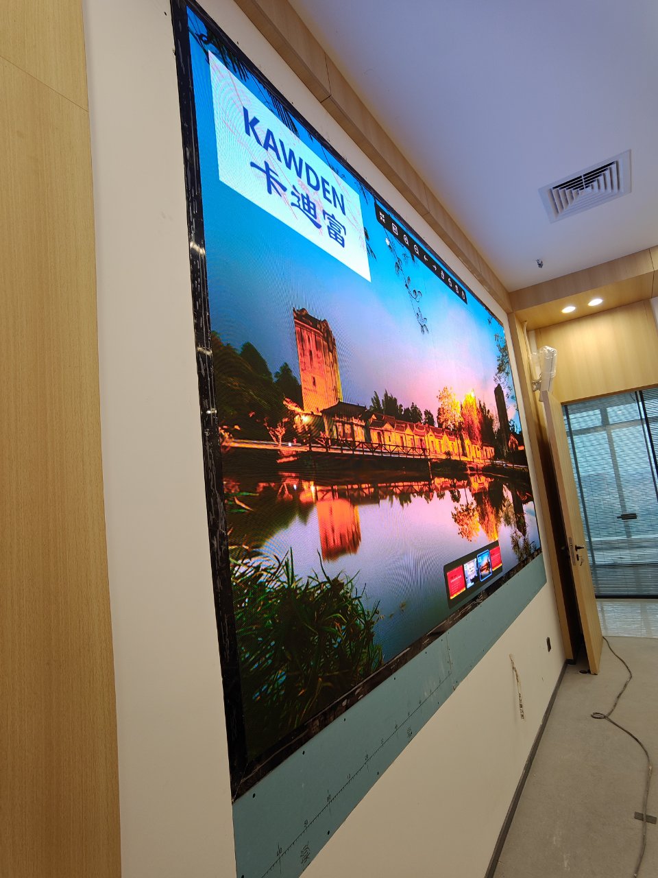 3.52×1.92米led显示屏 3.52×1.92米led显示屏