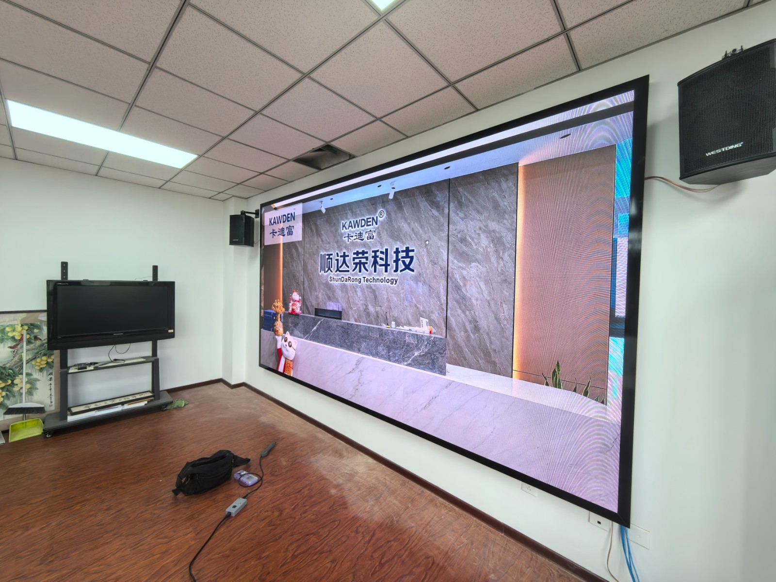 超清画质led显示屏