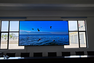 揭阳一单位室内显示升级新选择：卡迪富P1.86 LED屏，打造智慧指挥新标杆