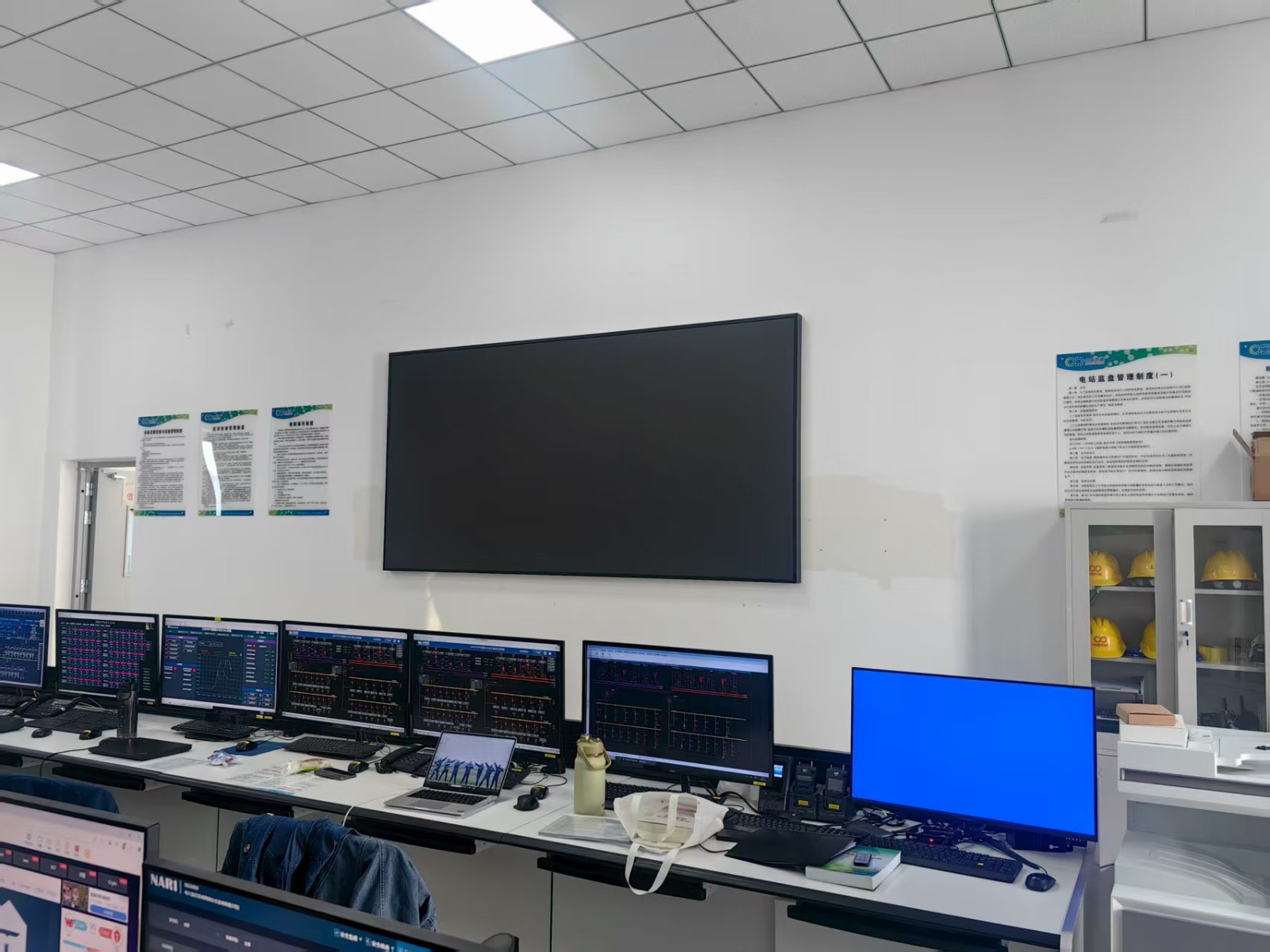 室内P2.5LED显示屏 室内P2.5LED显示屏