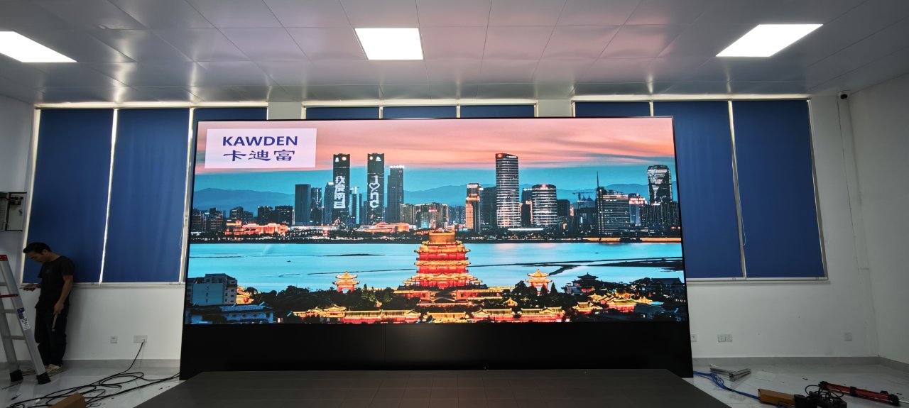 卡迪富P1.53室内LED显示屏